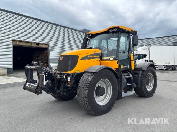 Traktor JCB Fastrac 3220 Plus