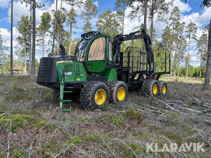 Skotare John Deere 1110E
