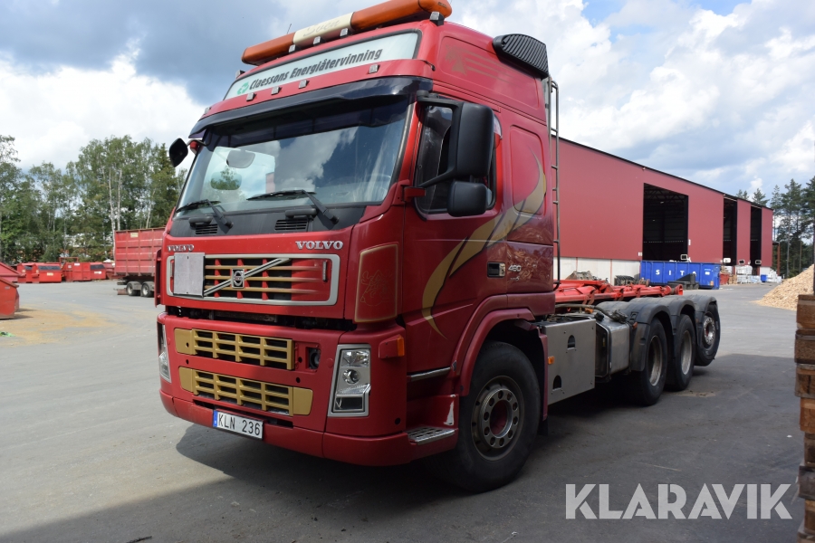 Tridem bil med lastväxlare Volvo FM 380-37 8X4 styrning bakre axel