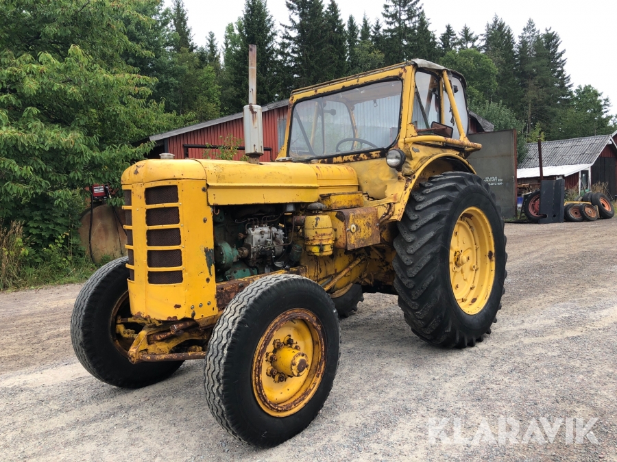 Traktor Volvo BM Bison 470 i 