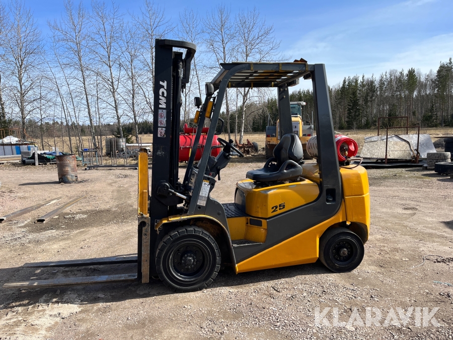 Truck gasoltruck TCM FG25T6