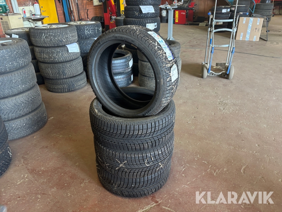 Personbilsdäck Michelin 235/40R18 4 st