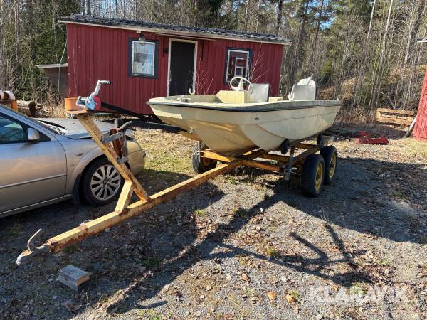 Båt Tritoil 70 med trailer