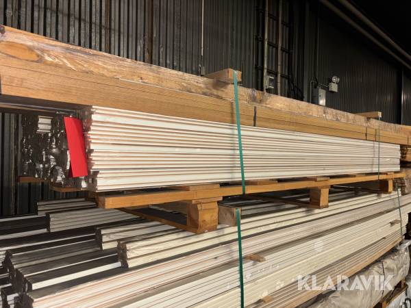 Sockel 12x42x2700mm vit ca 480 st