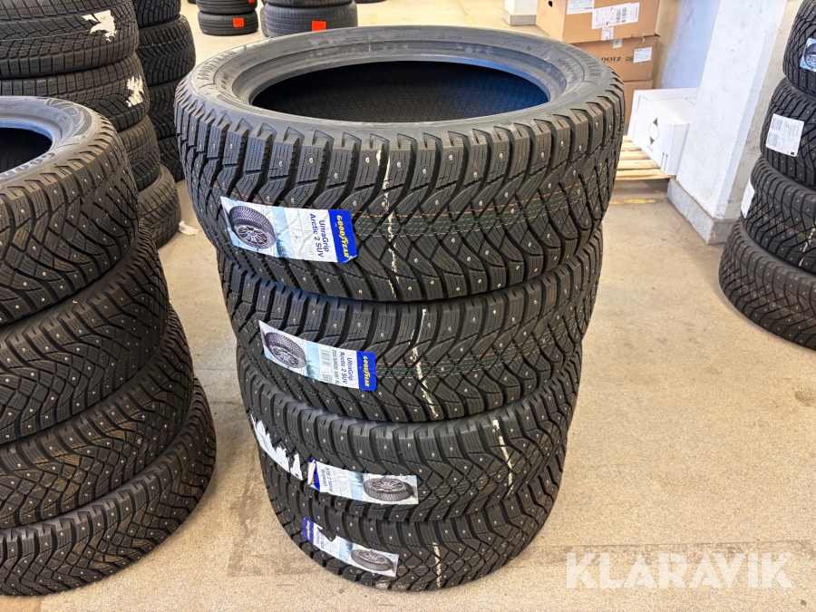 Däck Good Year Ultragrip Arctic 2 SUV 255/50r20 4st