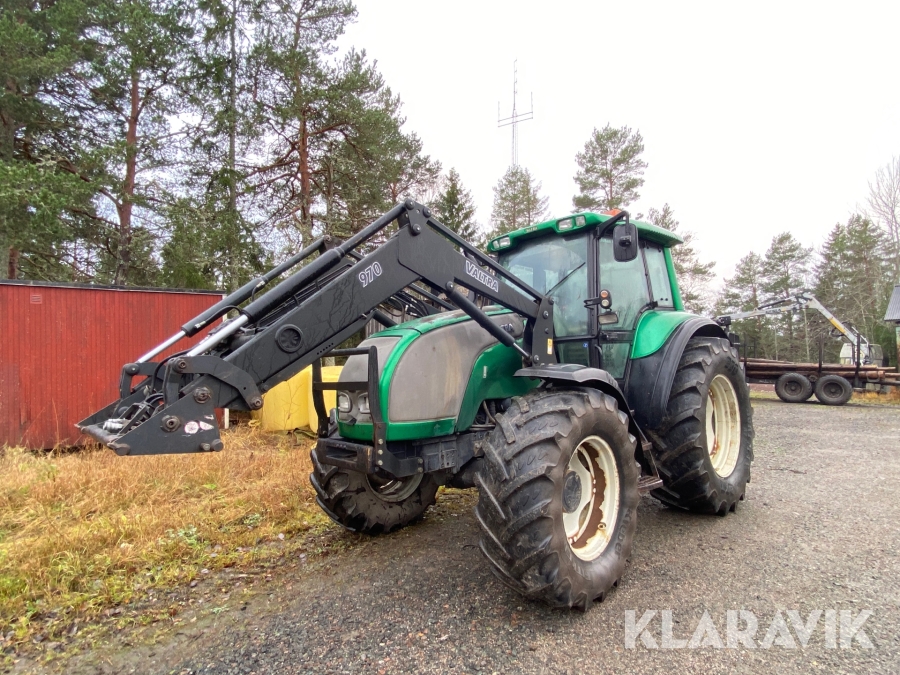 Traktor Valtra M150-4