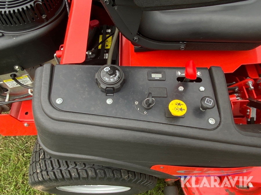 Åkgräsklippare Simplicity 3000 Z zeroturn