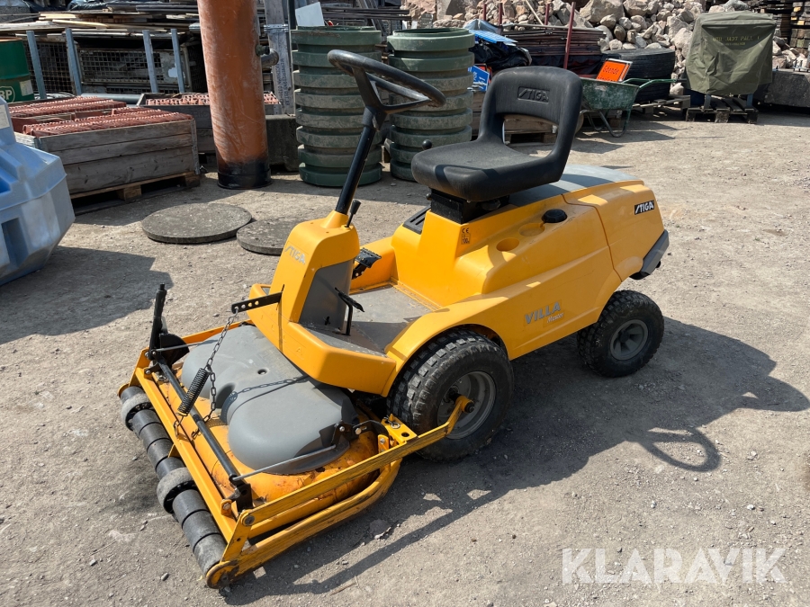 Åkgräsklippare Stiga Villa master