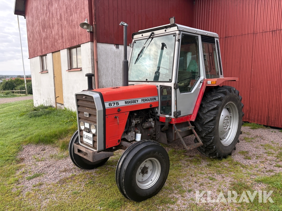 Traktor Massey Ferguson 675