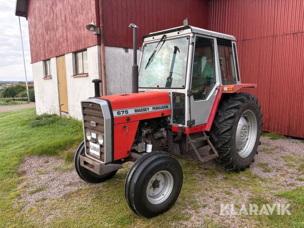 Traktor Massey Ferguson 675
