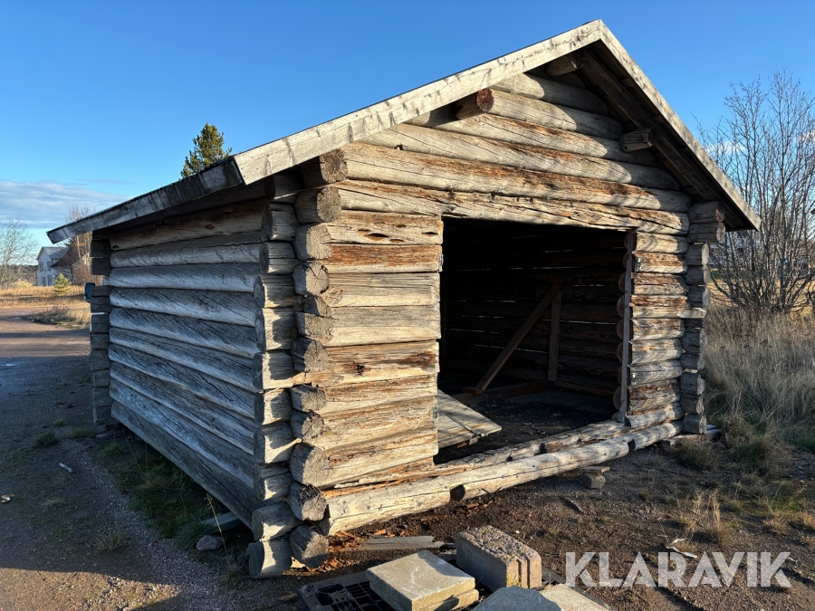 Lada i timmer 3.2x3.3m