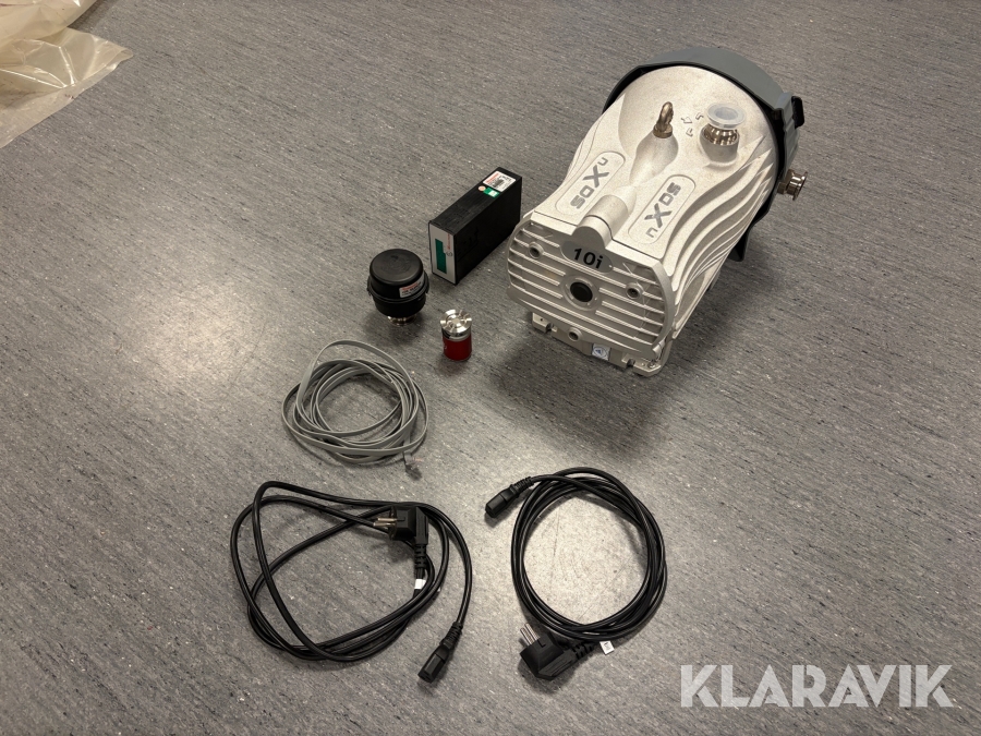Vakuumpump NXds10i Med tryckmätare och controller