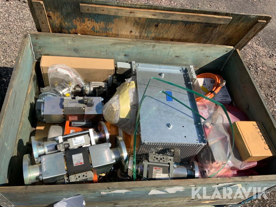 Diverse elmotorer, axlar, rullbanor