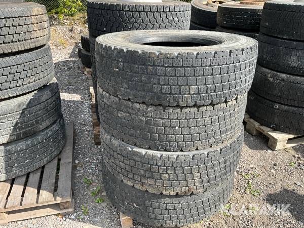 Lastbilsdäck Bridgestone 295/80R22,5 4st