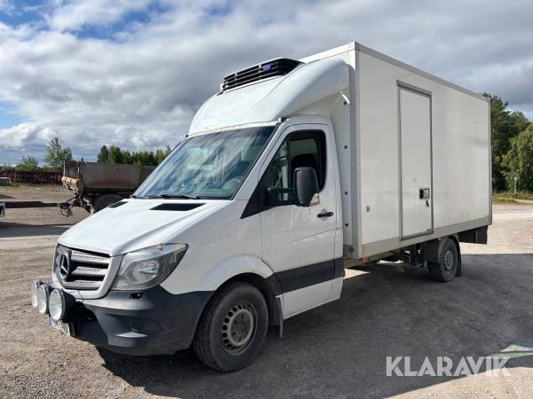 Lätt lastbil Mercedes-Benz Sprinter 316 med skåp