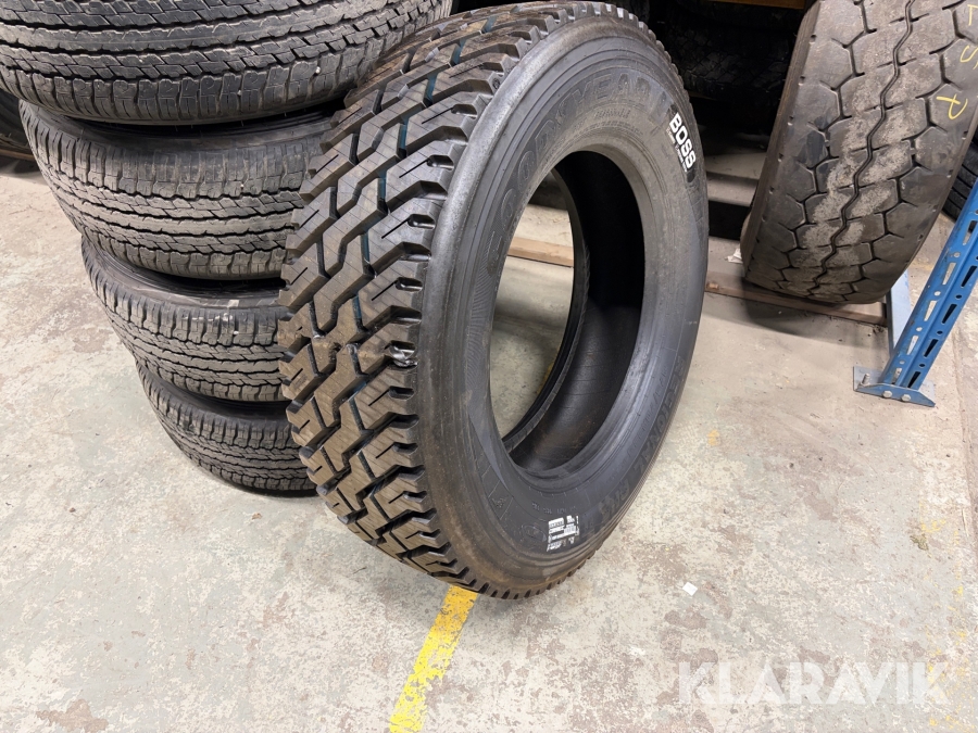 Lastbilsdäck 275/70-R22.5 regummerade Colmec Boss 2st