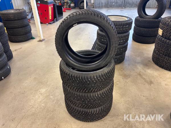 Vinterdäck Maxxis 225/45R17 4st