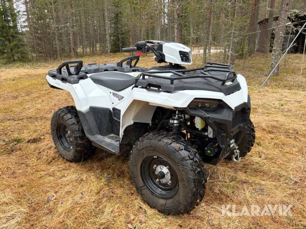 ATV Polaris Sportsman 570 EFI med fjäderlåsning
