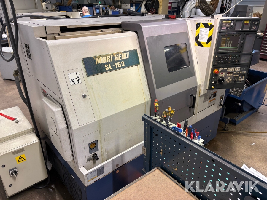Svarv Mori Seiki SL-153/500 med spåntransportör