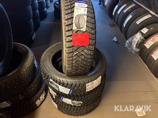 Vinterdäck Good Year Ultragrip arctic 2 205/55R17 4st