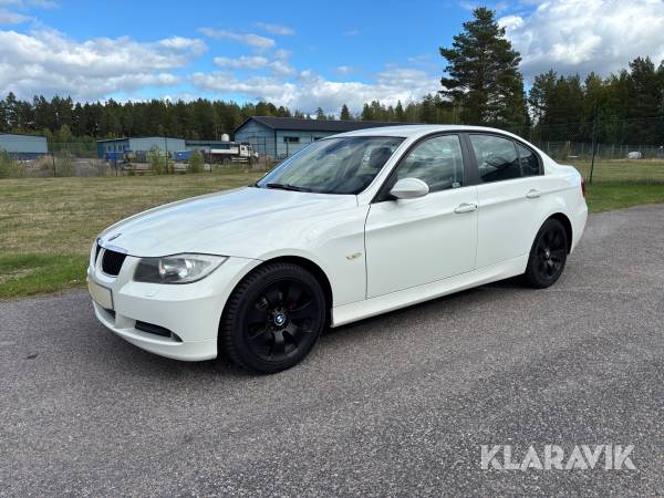 BMW 318i 143hk