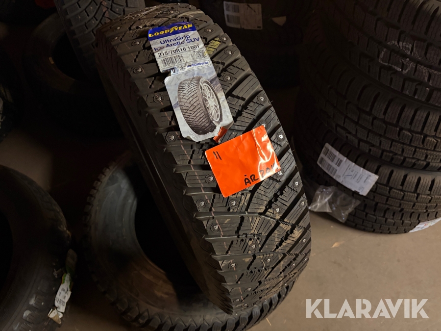 Vinterdäck Good Year Ultra grip ice arctic SUV 2st