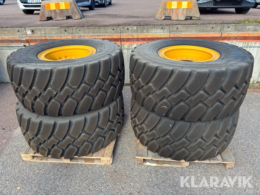 Entreprenaddäck Goodyear GP-30 4st