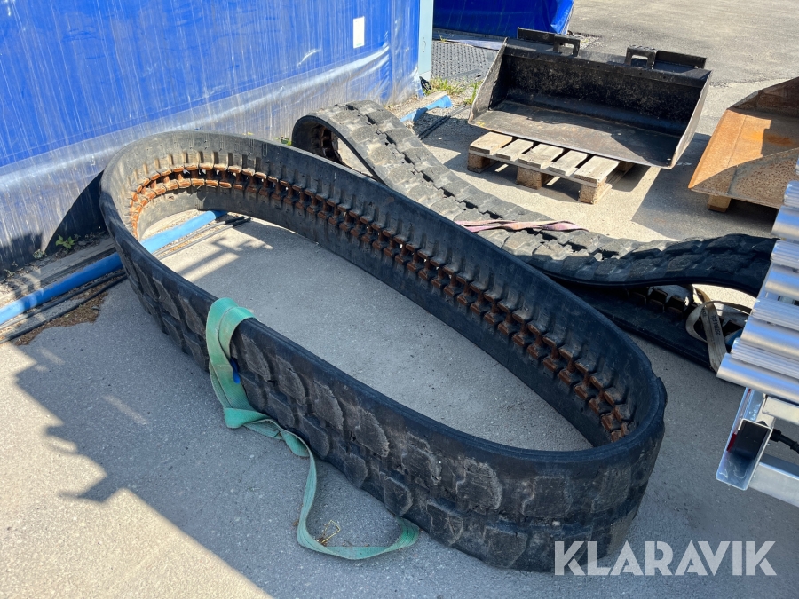 Gummilarver CAT 400W x 76L x 72.5P 2st