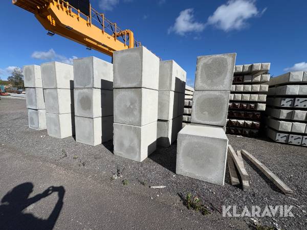 Betongblock Centrum Pile Slätt topp  800X800X800mm 25st