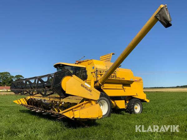 Skördetröska New Holland TX68 Plus 24fot