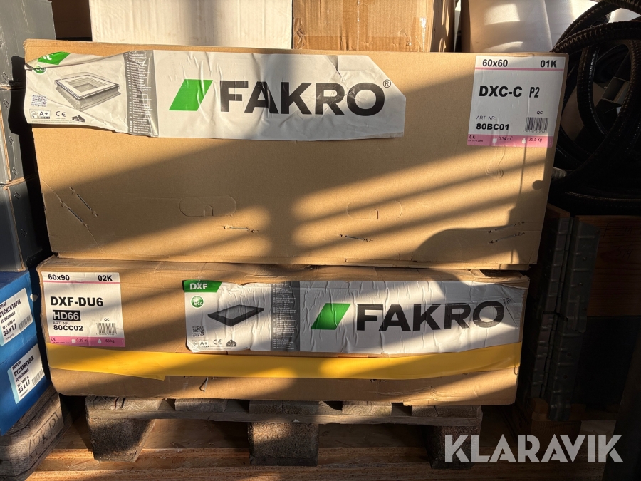 Takfönster Fakro DXC 6x6 takkupa + 6x9