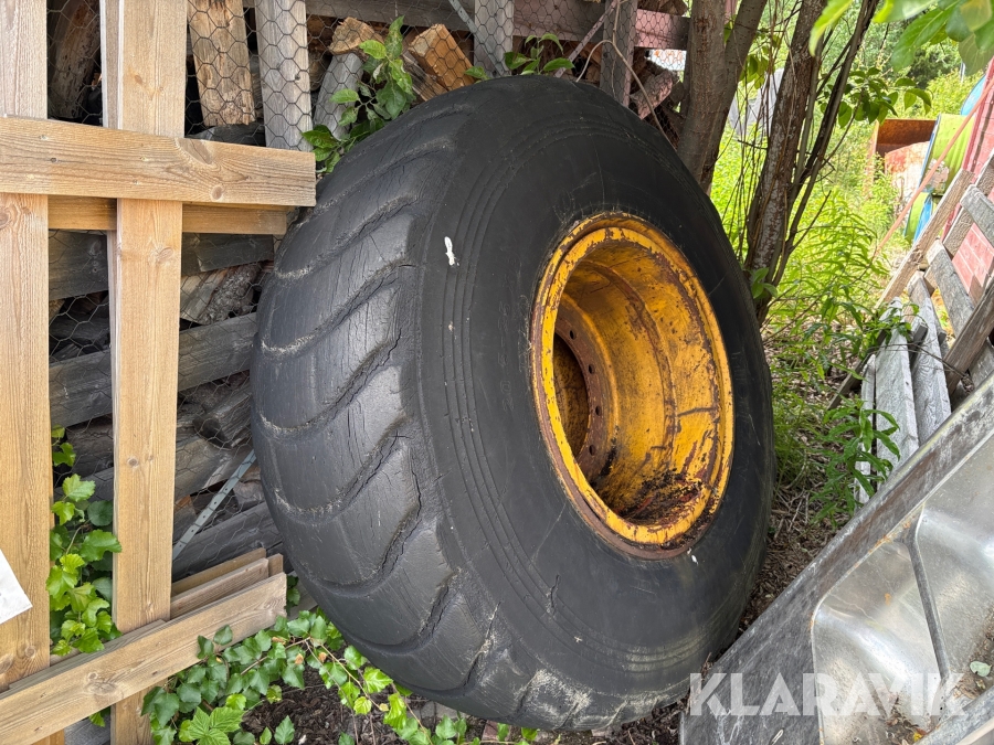 Däck med fälg Michelin 20.5-25