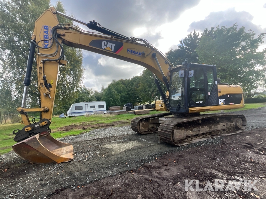Grävmaskin CAT 323D L