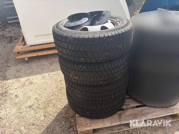 Vinterhjul Continental 215/60R17 4 st