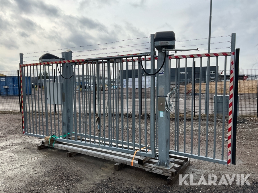 Dubbelgrind ABAS Protest 8000x2400