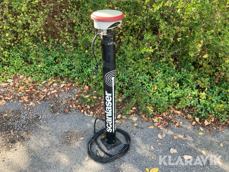 Mast Leica med tallrik