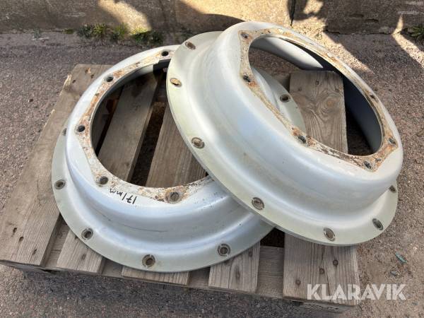 Tallrikar 2 st Massey Ferguson