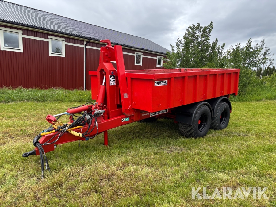Lastväxlarvagn Bigab 12-15 med grusflak