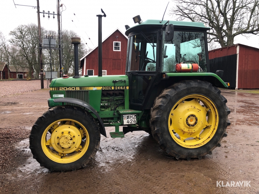 Traktor John Deere 2040S