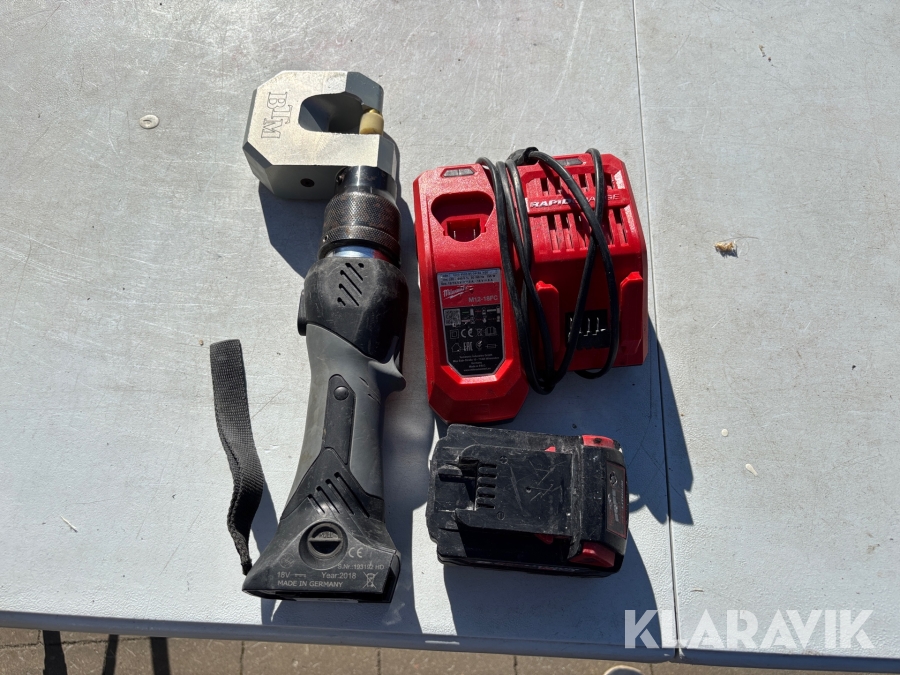 Press för stuknitning BTM ULBG452