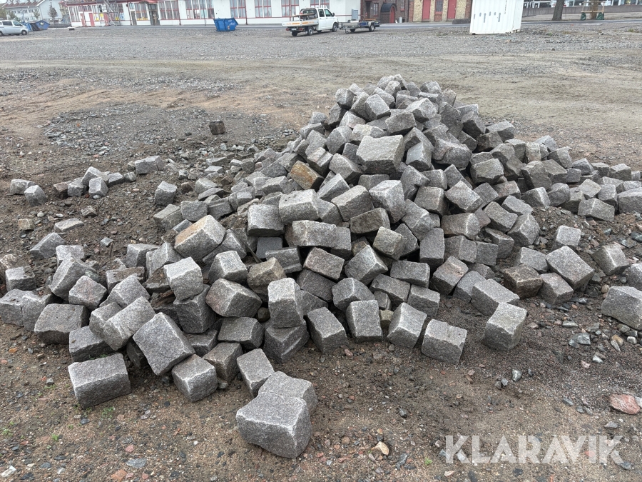 Stor gatsten ca 800 st