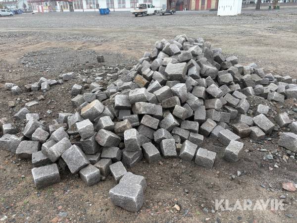 Stor gatsten ca 800 st