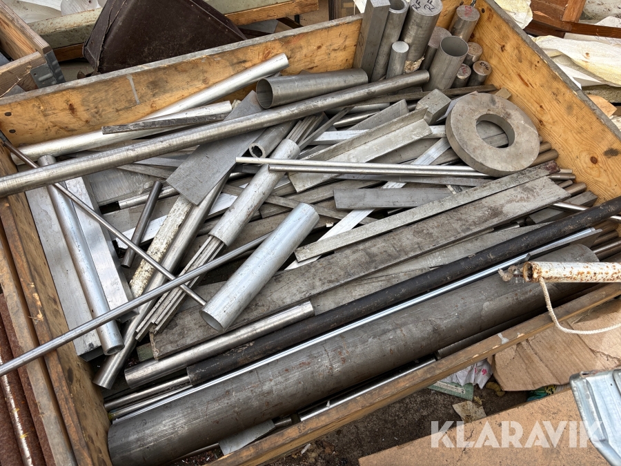 Diverse rostfritt och aluminium