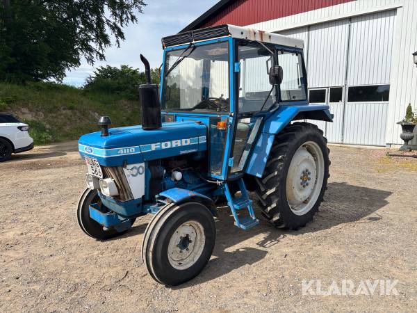 Traktor Ford 4110