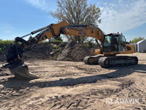 Grävmaskin Liebherr R 924 LC med tiltrotator och GPS