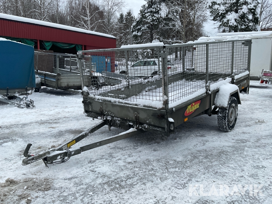 Släpvagn med grind Majava M 5030 LJ