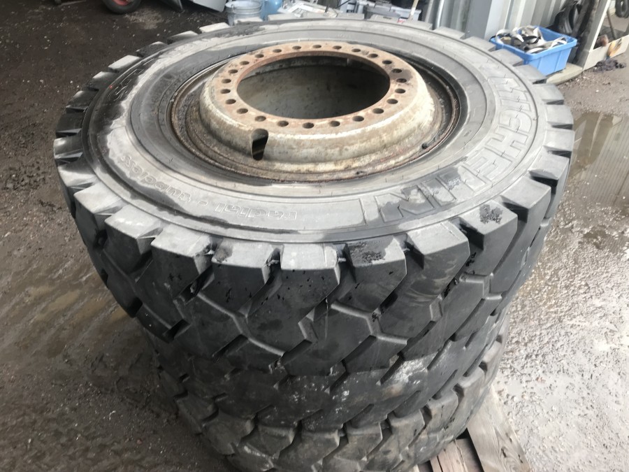 Truckhjul 6 st (Michelin 12,00 R24)
