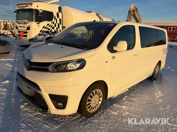 Minibuss Toyota Proace Verso