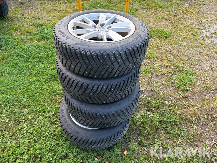 Däck och fälg Goodyear Ultragrip ice arctic 205/60R16 4 st