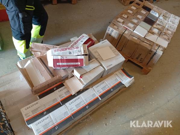 Blandat kakel 1700st